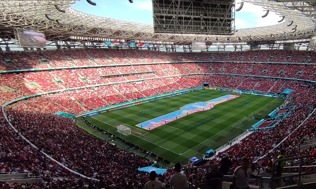 北京人形机器人半程马拉松将启 机器人跑马有何难点?.